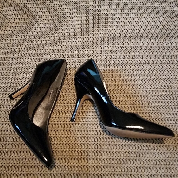 NWOT "RAMPAGE" Black Patent Heels - Picture 2 of 2